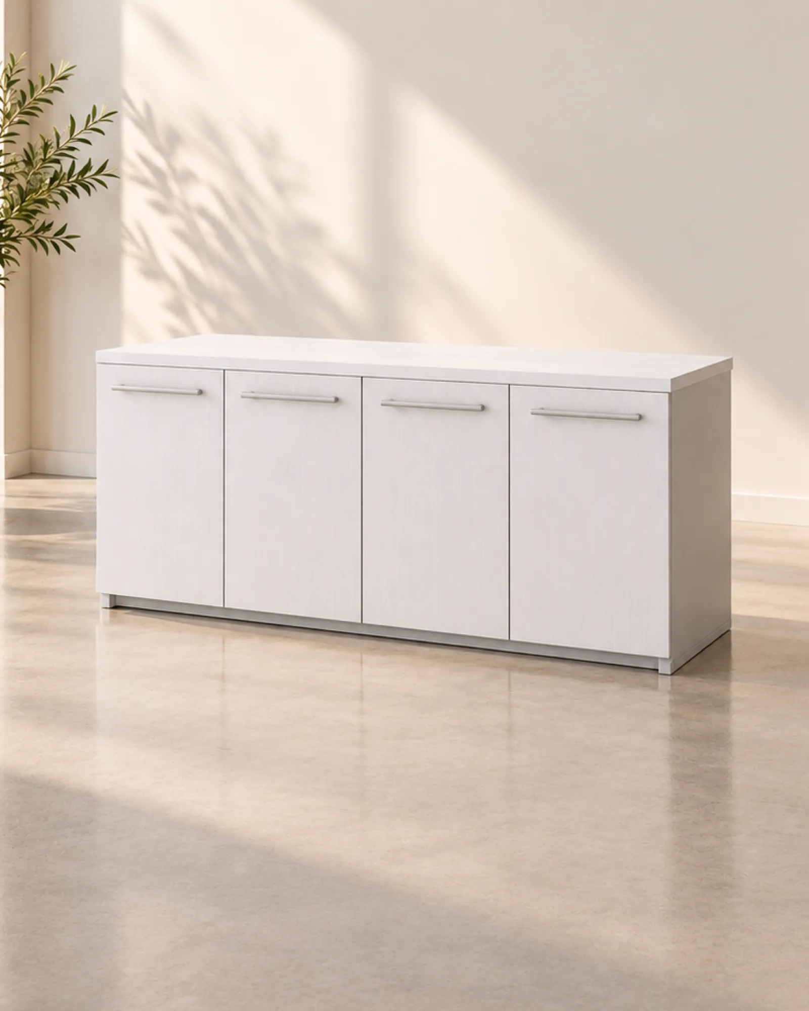 Credenza de Poliarte de cuatro puertas en blanco